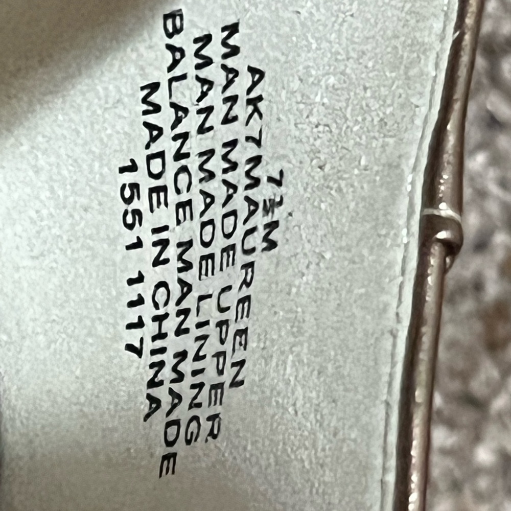 Anne Klein iflex AK7Maureen 7.5 M Gold Shiny Snake Skin Detail - Picture 10 of 12